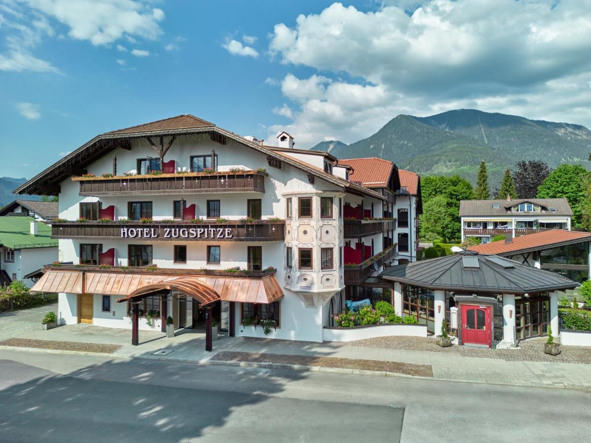 Hotel Zugspitze Garmisch-Partenkirchen Exterior photo