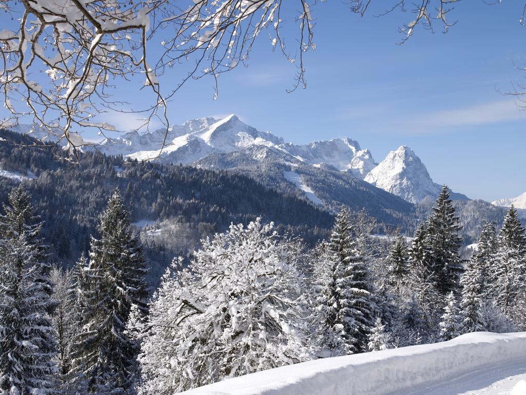 Hotel Zugspitze Garmisch-Partenkirchen Exterior photo